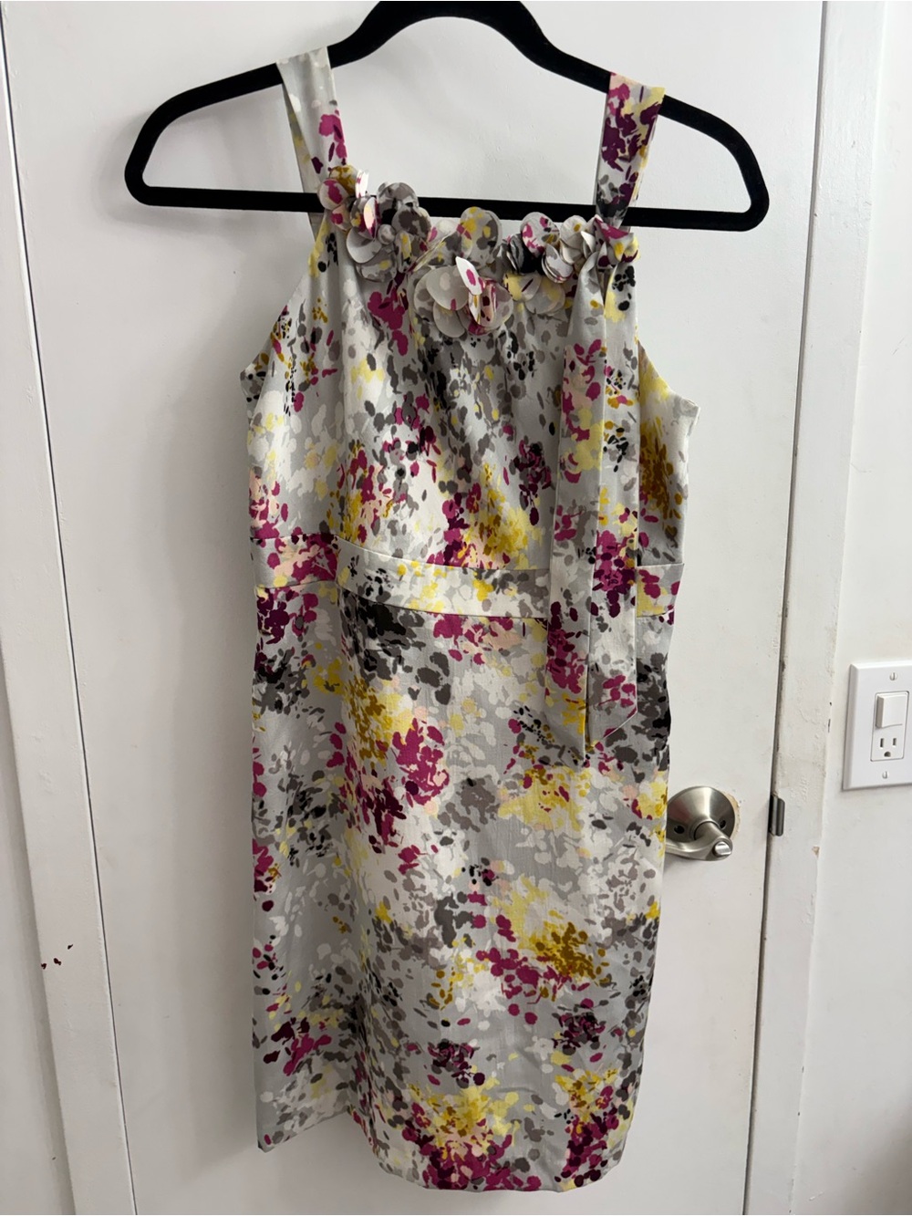LOFT Petites Floral Sleeveless Sheath Dress in Gray, Pink & Yellow